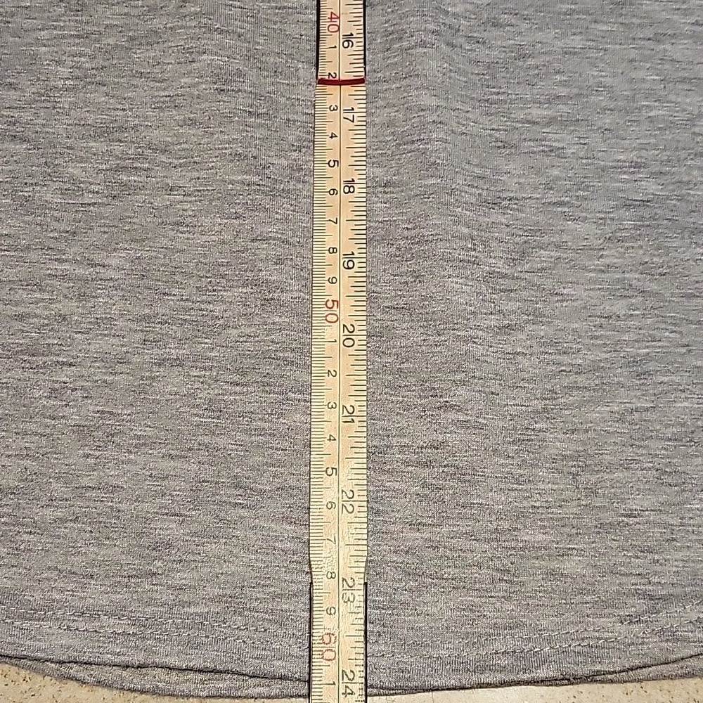 Viamor Plaid Long Sleeve Tee Size Small - Picture 13 of 13